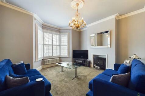 Upton Road, Bexleyheath DA6 8LQ 3 bed end of terrace house for sale