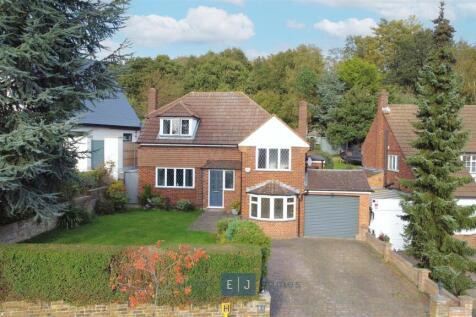 Goldings Road, Loughton IG10 4 bed detached house for sale