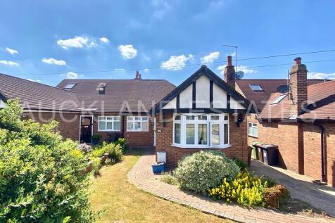 2 bedroom semi-detached bungalow for sale