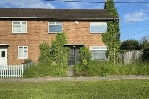 2 bedroom semi-detached house for sale