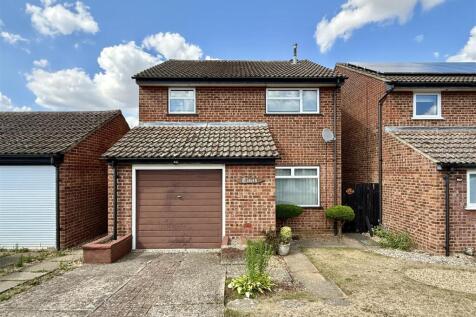 Bures Close, Stowmarket IP14 3 bed detached house for sale