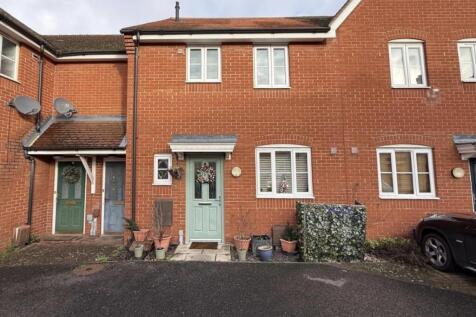 Blackbird Drive, Bury St. Edmunds IP32 3 bed terraced house for sale