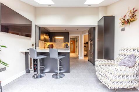 Berkeley Way, Bristol BS16 2 bed terraced house for sale