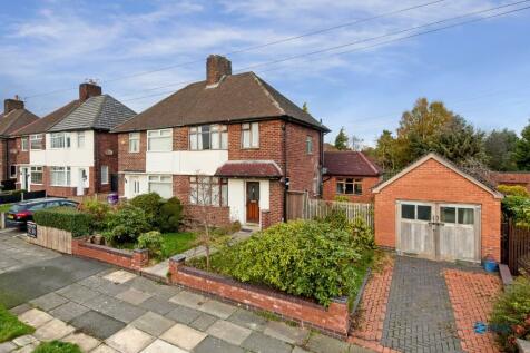 3 bedroom semi-detached house for sale