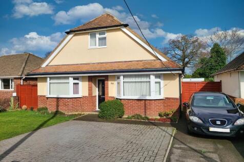 Calmore Road, Totton SO40 4 bed detached bungalow for sale