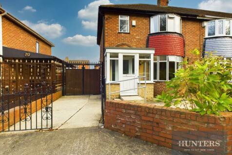 3 bedroom semi-detached house for sale