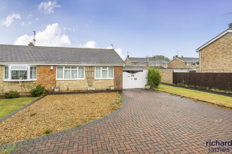 2 bedroom semi-detached bungalow for sale