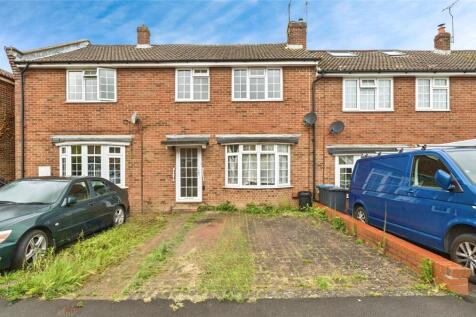 Fairlea Close, Burgess Hill, West Sussex 3 bed terraced house for sale