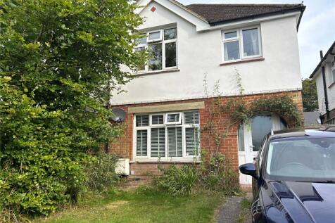 Knole Grove, East Grinstead, West Sussex 3 bed semi