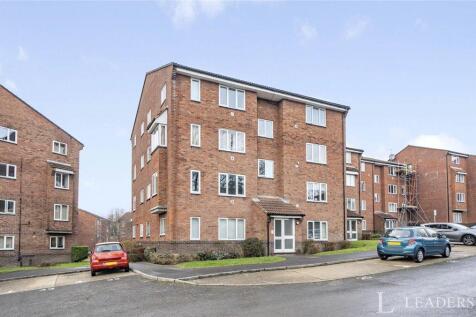 St. Leonards Park, East Grinstead... 1 bed apartment for sale
