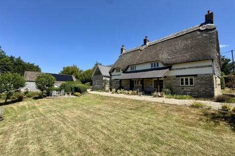 4 bedroom farm house for sale