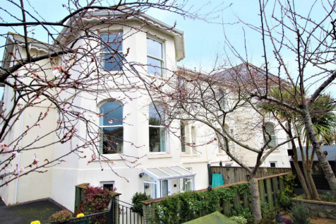Elmsleigh Road, Paignton 2 bed flat for sale