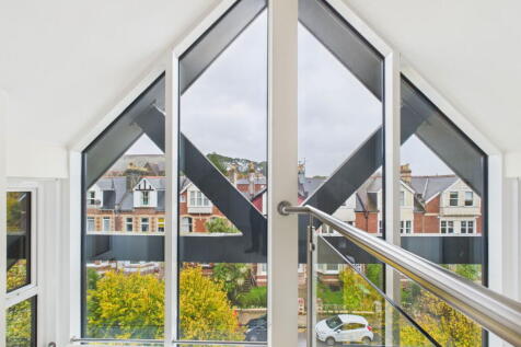 Fleur De Lis, Courtland Road, Paignton 2 bed flat for sale