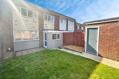 Sandleford Road, Havant, Hampshire 3 bed terraced house for sale