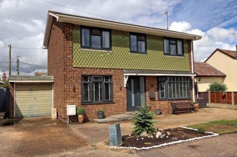 Chapman Road, Canvey Island 4 bed detached house for sale