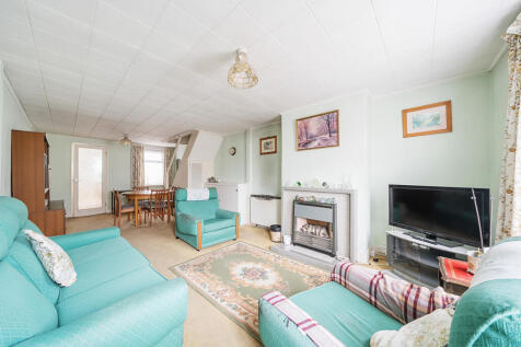 Oving Road, Chichester, West Sussex 2 bed terraced house for sale