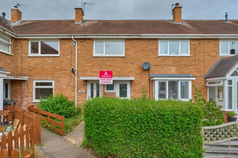 3 bedroom terraced house for sale