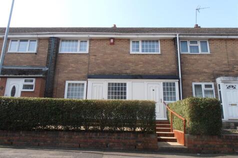 3 bedroom town house for sale