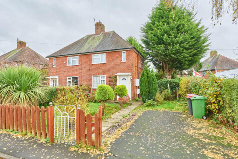 2 bedroom semi-detached house for sale