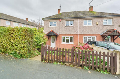 2 bedroom semi-detached house for sale