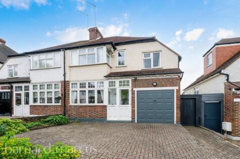 3 bedroom semi-detached house for sale