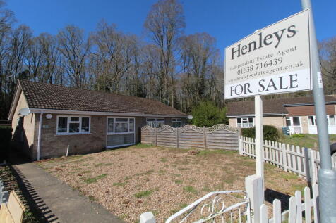 2 bedroom semi-detached bungalow for sale