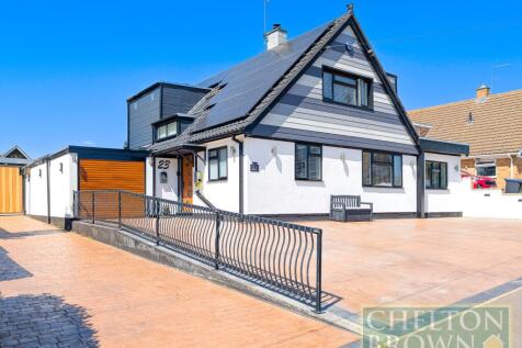 6 bedroom detached house for sale