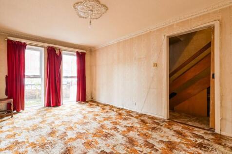Alexandra Road, Walthamstow, London, E17 3 bed end of terrace house for sale