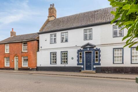 Wymondham 4 bed townhouse for sale