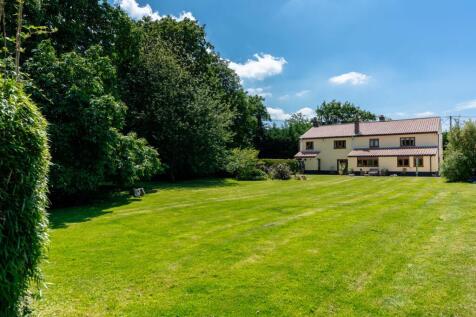 Saxlingham Thorpe 6 bed detached house for sale