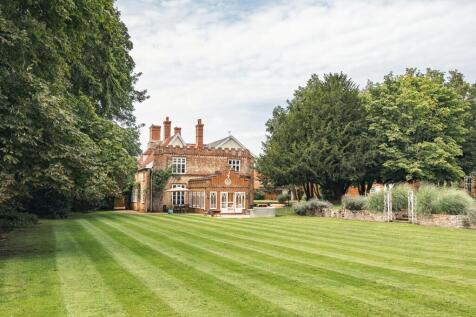 Hempnall, Norwich 7 bed character property for sale