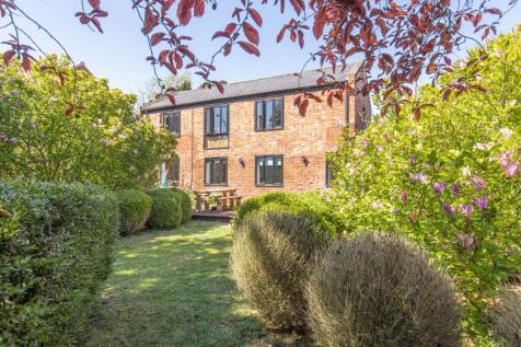 Filby 4 bed detached house for sale