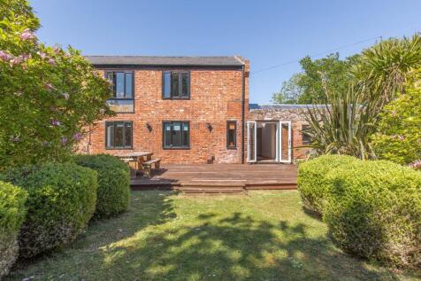 Filby 4 bed detached house for sale