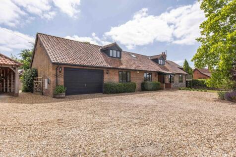 South Walsham 4 bed detached house for sale