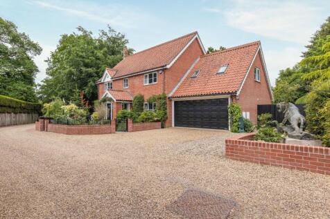 Wroxham 5 bed detached house for sale