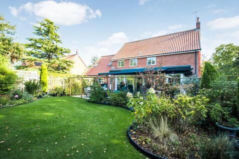 Wroxham 5 bed detached house for sale