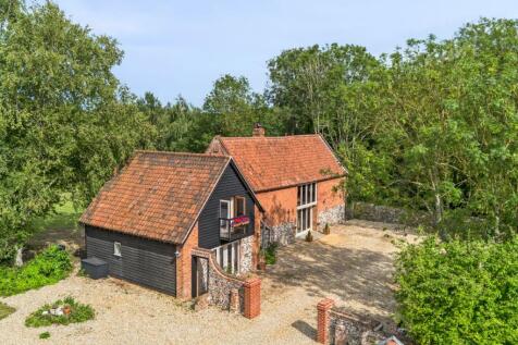 An Exquisite Countryside Retreat with... 6 bed detached house for sale