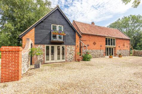 An Exquisite Countryside Retreat with... 6 bed detached house for sale