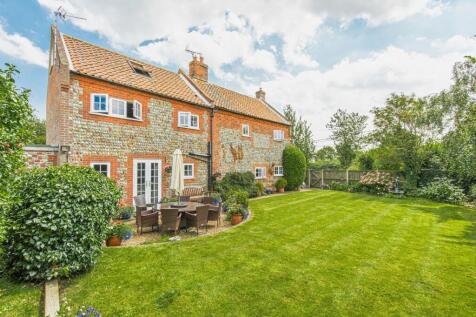 Walcott 4 bed detached house for sale