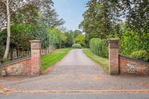 Development Opportunity in the Golden... Land for sale