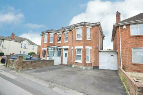 6 bedroom semi-detached house for sale