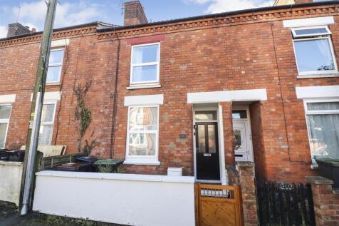 Newton Road, Rushden NN10 3 bed terraced house for sale