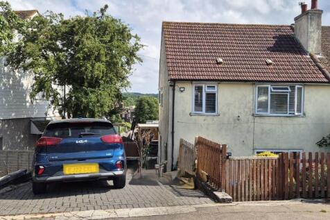 Princesfield Road, Waltham Abbey EN9 3 bed end of terrace house for sale