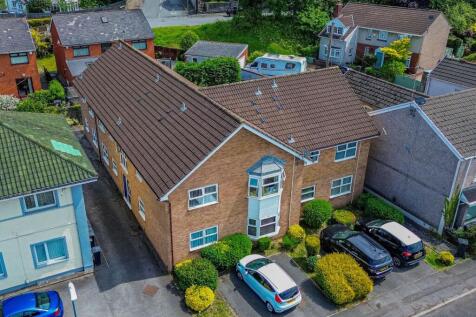 Swan Road, Baglan SA12 16 bed detached house for sale