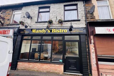 High Street, Ferndale CF43 1 bed terraced house for sale