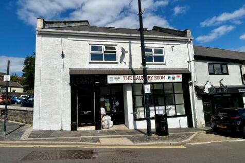 The Strand, Ferndale CF43 2 bed end of terrace house for sale