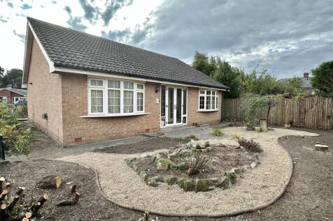 3 bedroom detached bungalow for sale