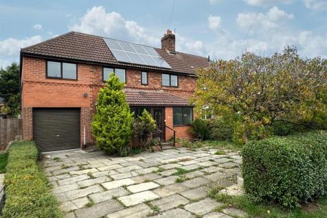 4 bedroom semi-detached house for sale