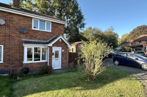 2 bedroom end of terrace house for sale