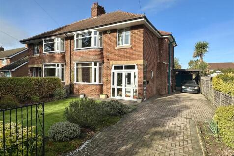 3 bedroom semi-detached house for sale